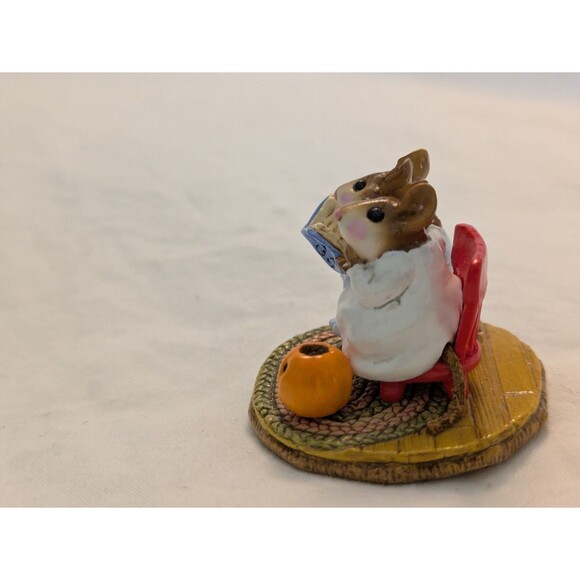 Wee Forest Folk SCARY STORIES Ghost Story Mouse Halloween M-225 Figurine - Picture 4 of 8